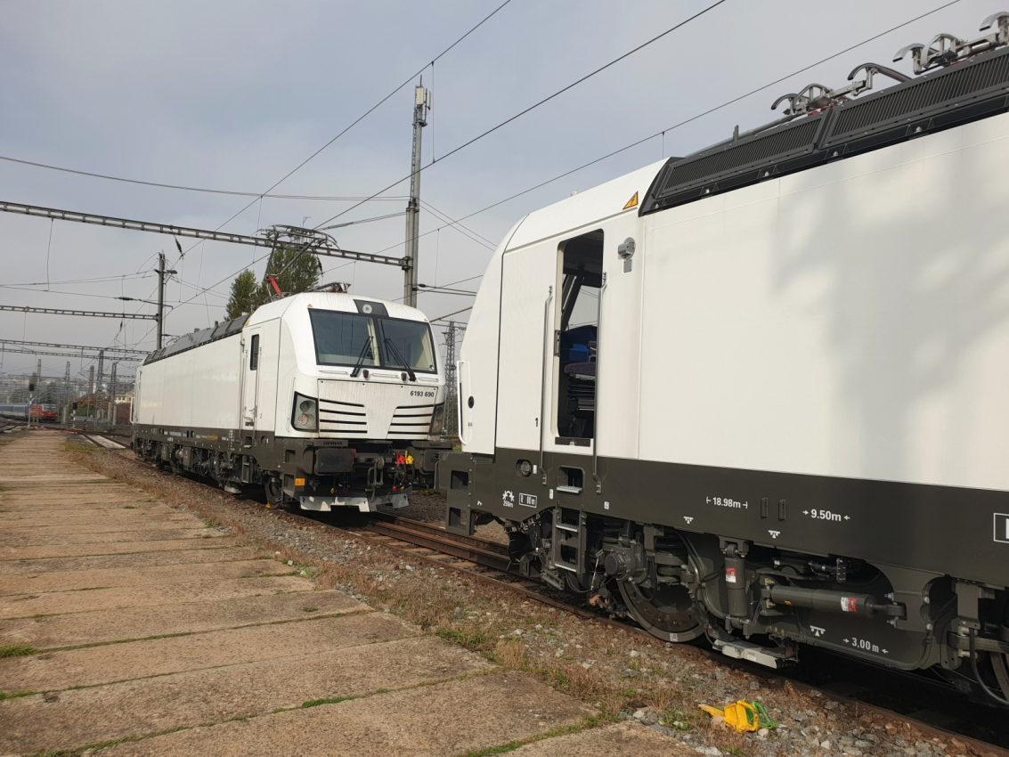 We delivered 10 locomotives to České dráhy this year
